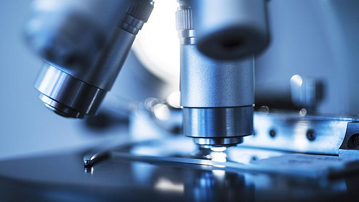 Ученые Сколтеха нашли способ синтеза эффективных против ВИЧ соединений