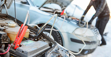 Как завести машину, если сел аккумулятор. Все способы