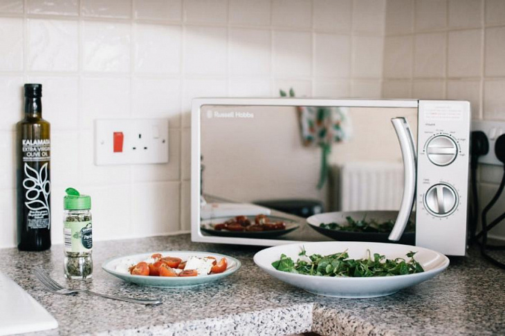 Роскачество развеяло мифы о вреде микроволновок