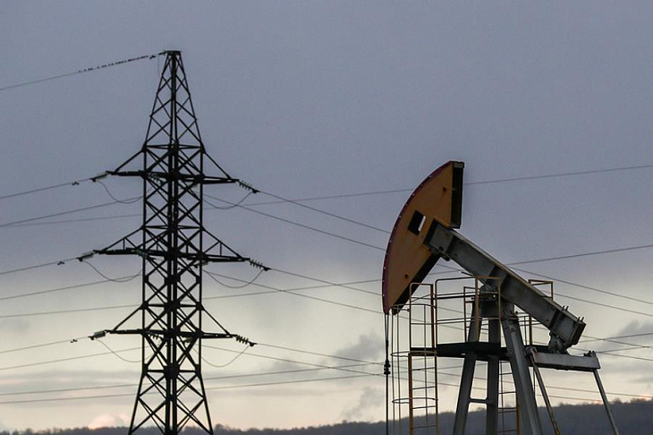 Контанго вдвоем: почему России необходимо хеджировать риски от падения цен на нефть.