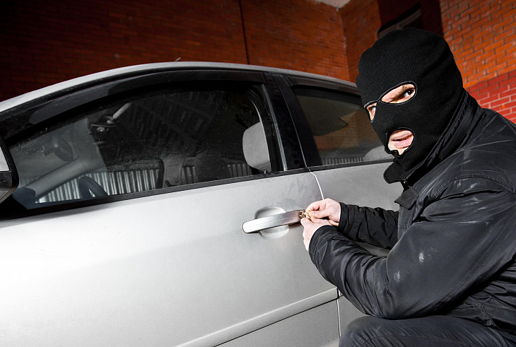 Пять действенных способов защитить автомобиль от угона