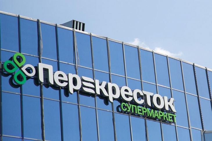 Mail.ru Group будет продавать рекламу на медиаэкранах в «Перекрестках»