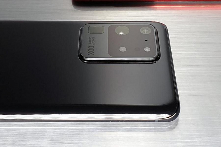 Samsung назвала дату выхода гибкого смартфона Galaxy Fold 2