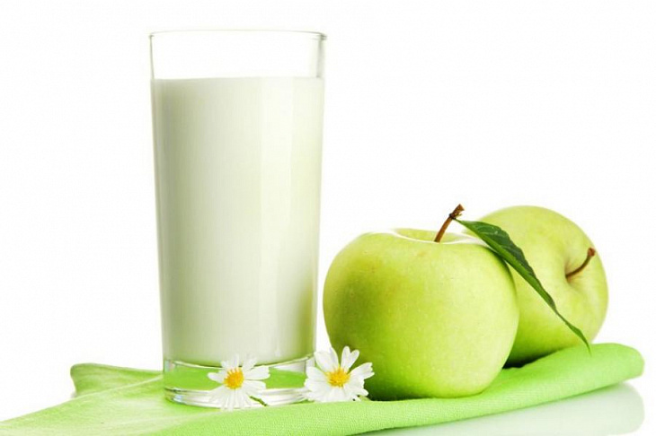 Гастроэнтеролог рассказала, когда вредно пить кефир