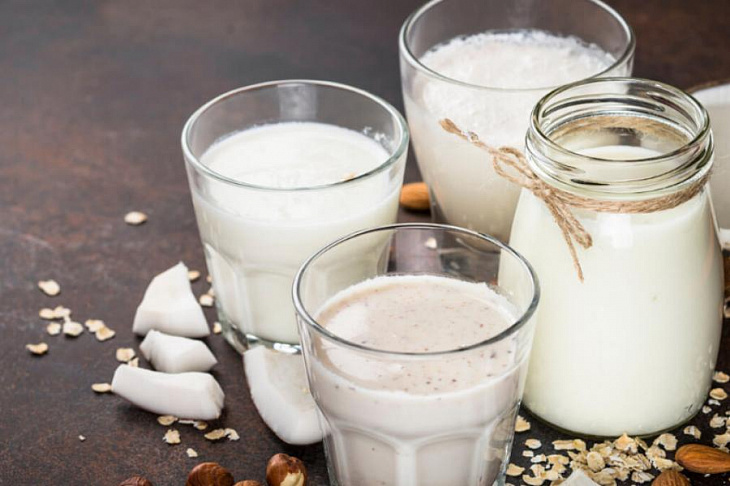 Безлактозное молоко — обычное молоко или альтернатива?