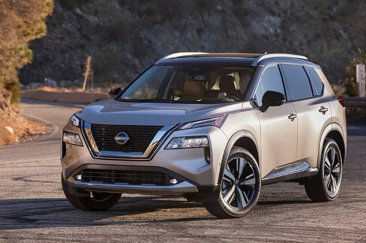 Новый Nissan X-Trail получил трехцилиндровый 204-сильный турбомотор 