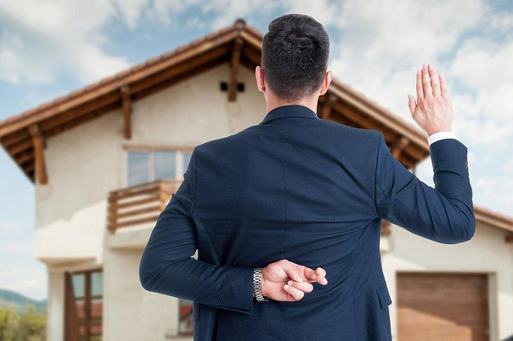 Сделки на коленке: почему в России растет число афер с жильем.