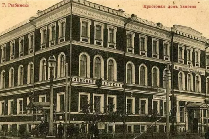 В России закрылась одна из старейших аптек в стране