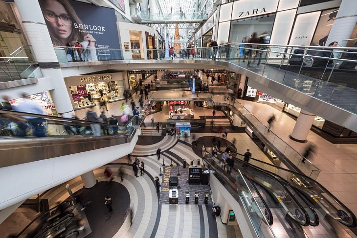 Покупатели не заходят в ТЦ после закрытия фуд-кортов