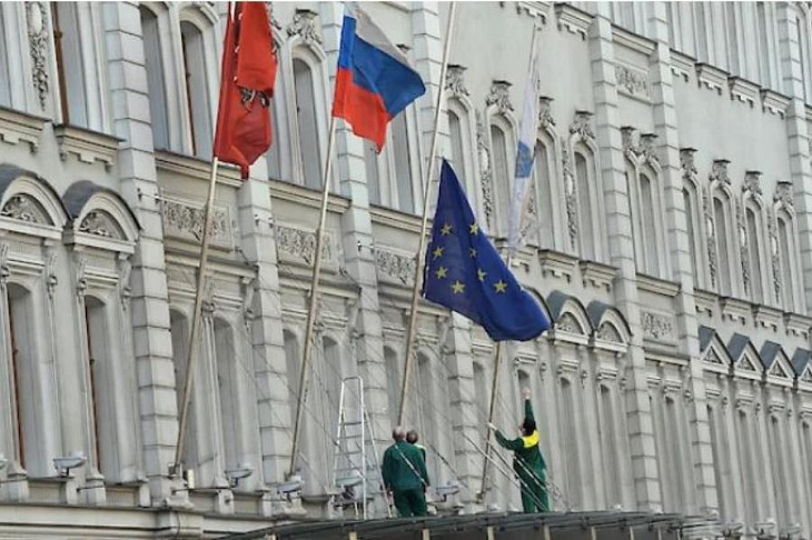 Отельерам не дают каникулы