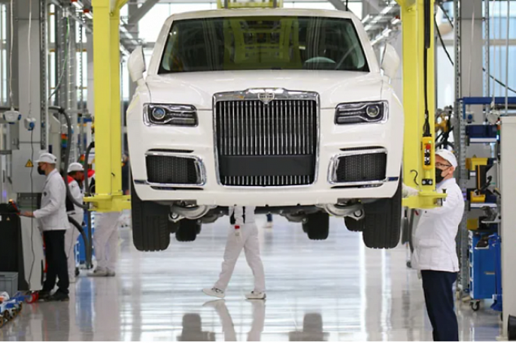 Начался серийный выпуск автомобилей Aurus