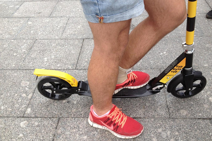 ГИБДД объяснила, как правильно ездить на сегвеях и гироскутерах 