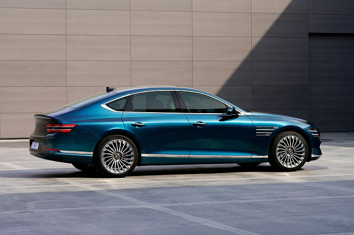 Премиальный седан Genesis G80 превратили в электрокар