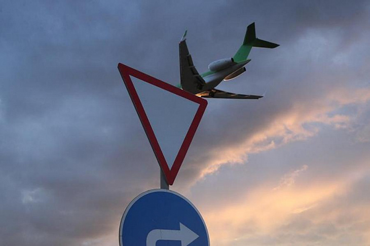 Росавиация допустила банкротство авиакомпаний из-за коронавируса