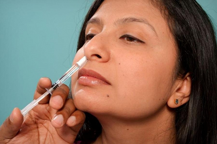 Вакцину от менингита будут закапывать в нос