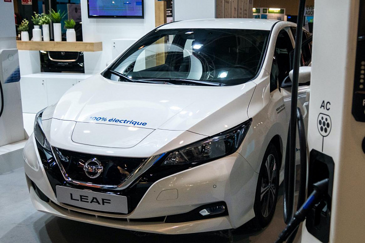 Через пять лет Nissan будет продавать в КНР только электрокары и гибриды