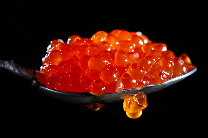 Цены на красную икру достигли 10-летнего рекорда