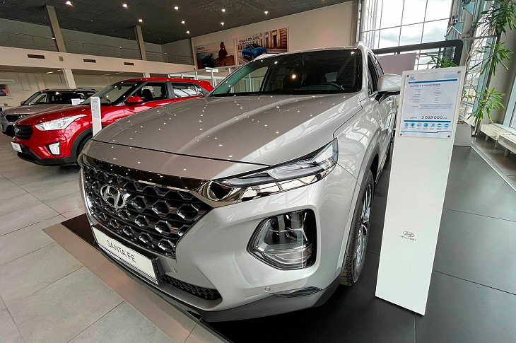 «Картина начнет улучшаться». Что будет с ценами на автомобили в 2022 году 