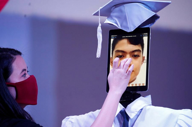 Зумеры на бирже труда: как пандемия лишила поколение 20-летних работы мечты