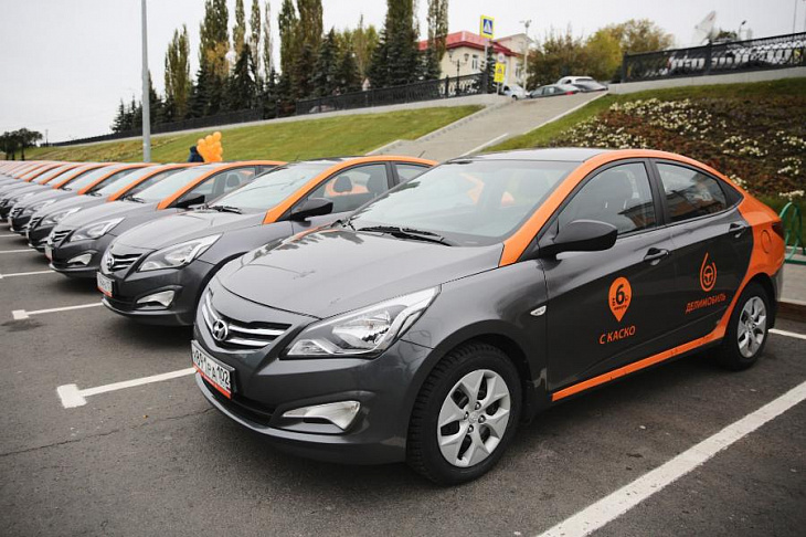 Каршеринг Делимобиль начал сотрудничество со службой доставки DPD