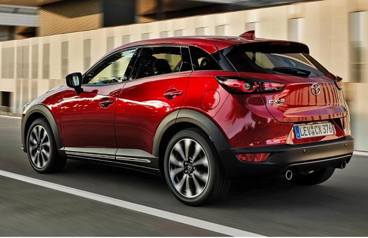 Стильный, но не очень успешный кроссовер Mazda CX-3 уходит в отставку без наследника