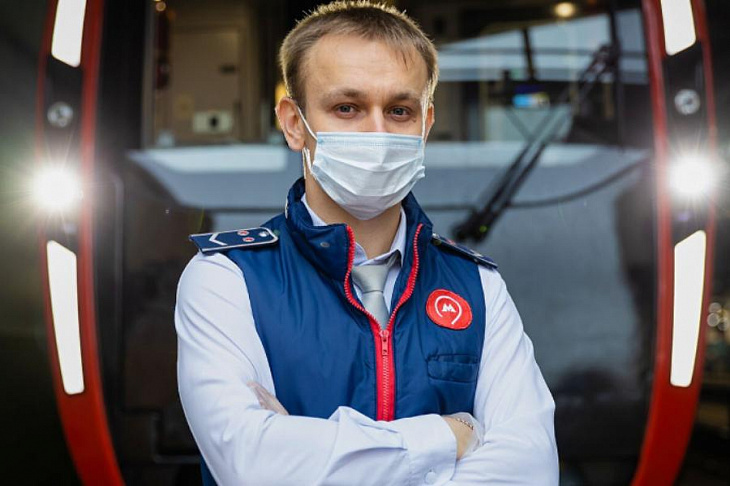 Непрерывная работа в новых условиях: машинист, кассир, инспекторы — о работе метро в 2020 году