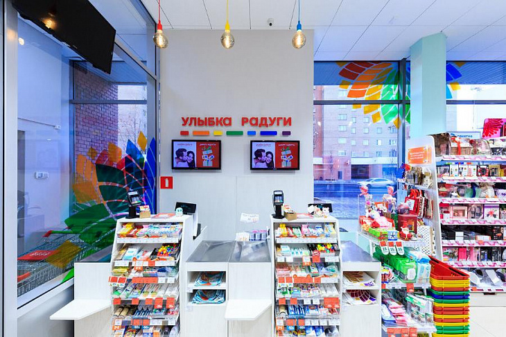 «Улыбка радуги» запустила доставку товаров через сервис «СберМаркет»