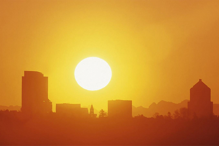 В ГИБДД перечислили, что требуется возить с собой в машине во время жары