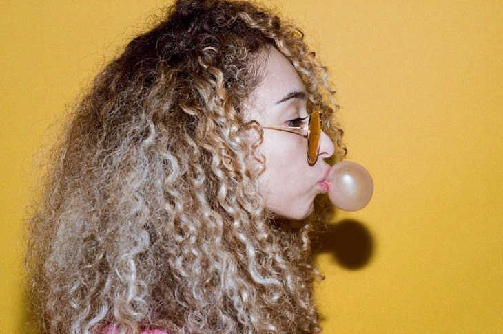 Разработана антиковидная жевательная резинка