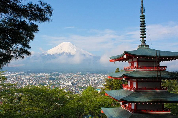 Как в Японии решают проблему трудоголизма