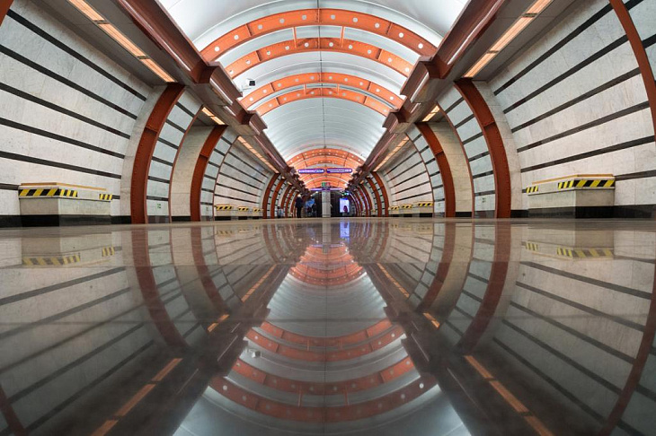 8 самых интересных станций метро Петербурга