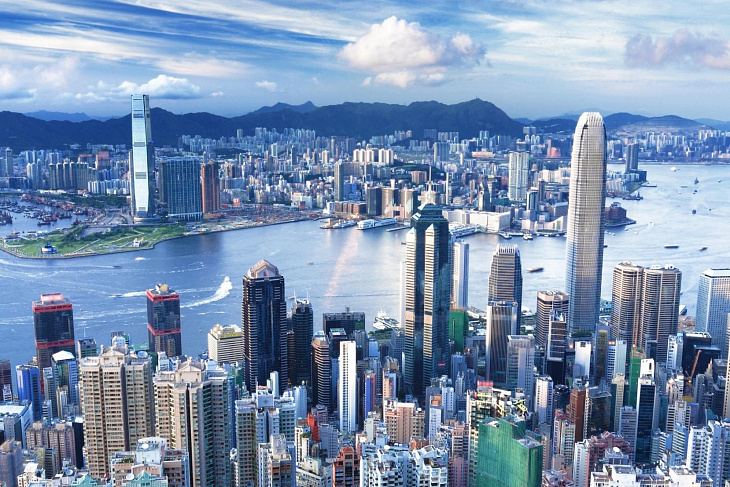 «Лучшая возможность в жизни»: зачем миллиардер из Гонконга во время протестов скупил заброшенные фабрики