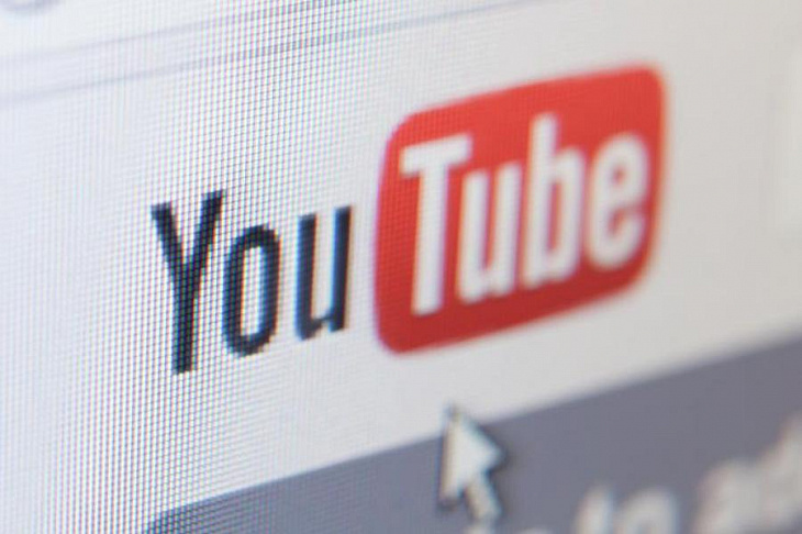 Названы самые популярные запросы россиян в YouTube