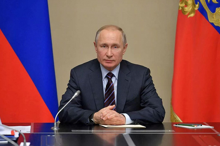 Президент РФ подписал закон о маркетплейсе для финансовых услуг