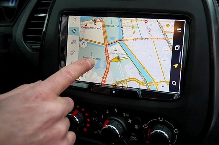 Рената Литвинова озвучила маршруты в «Яндекс.Картах»