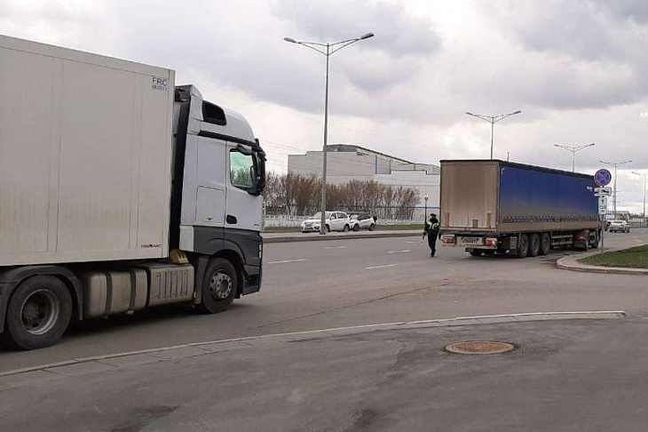 По данным Росстата: за «карантинный» апрель автомобильные грузоперевозки «просели» на 10%