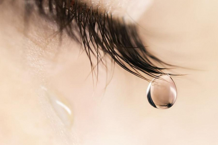 Чем полезны слезы для здоровья организма