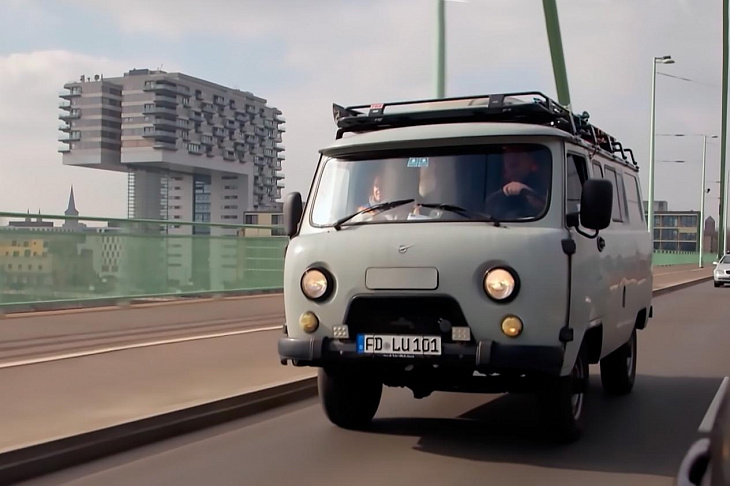 Немцы на «Буханке» отправились в кругосветное путешествие. Видео