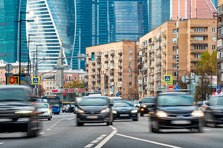 Какой будет штраф ГИБДД, если перестроиться без «поворотника». Пояснение 
