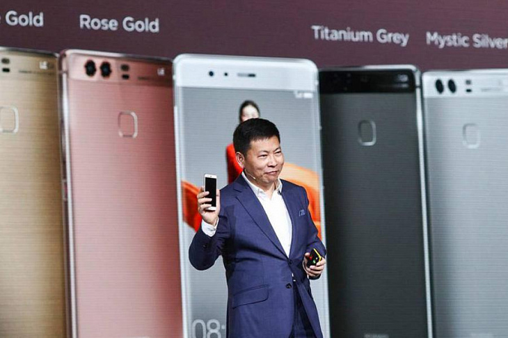 Huawei сократит количество выпущенных смартфонов