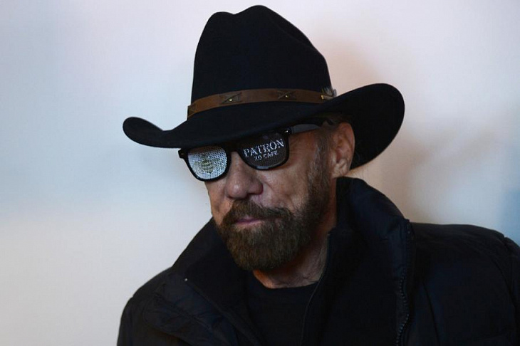 Как американский миллиардер спасал чужие салоны красоты в разгар пандемии