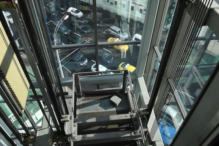 Премиальные офисы держат цену