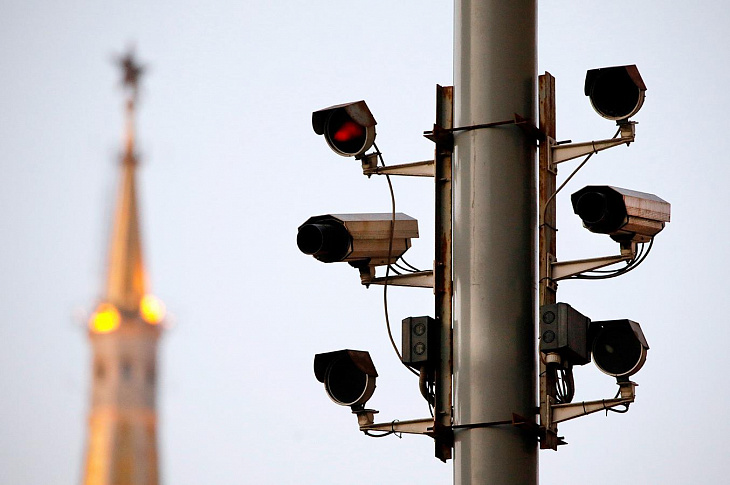 Власти назвали количество камер на дорогах России