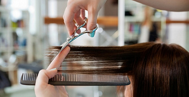 11 мест в Москве, где можно бесплатно подстричься и сделать маникюр