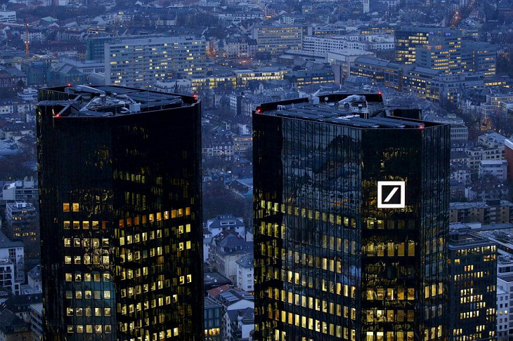 Корпорации успели занять подешевле