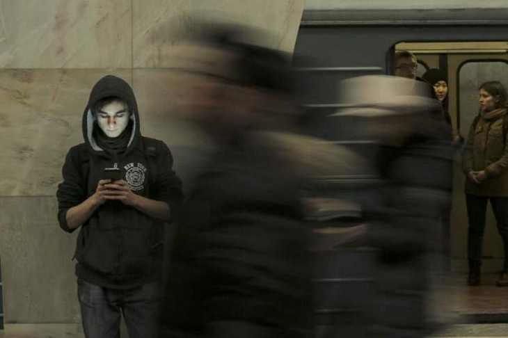 Врач назвала симптомы переизбытка информации и гаджетов