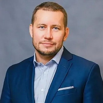 Мельников Максим Анатольевич.