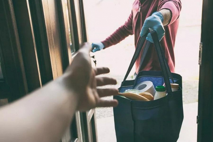 «Самокат»: каждый шестой россиянин работал курьером