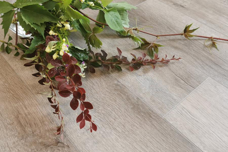 Как отличить хороший ламинат от плохого: полезные советы по выбору