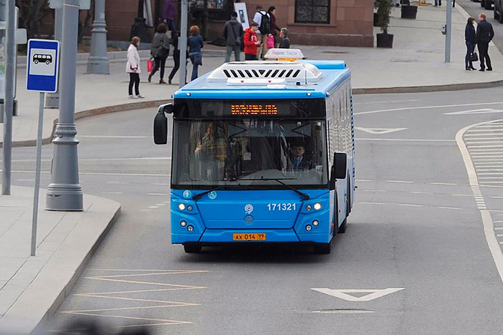 Водителей лишили последней льготы. Выделенки закрыли, но не для всех.